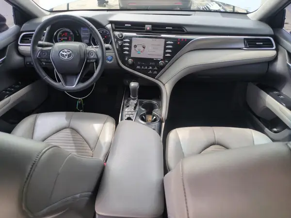 4T1B21HK6JU002064 2018 TOYOTA CAMRY - Image 8