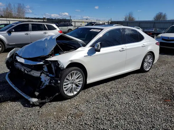 4T1B21HK6JU005787 2018 TOYOTA CAMRY - Image 1