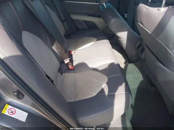 4T1B21HK6JU005868 2018 TOYOTA CAMRY - Image 8
