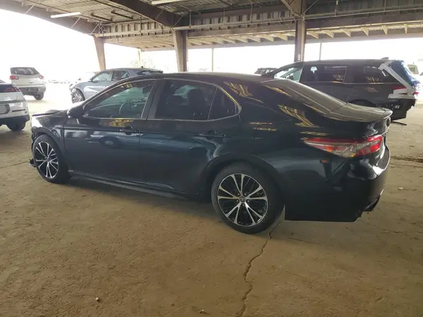 4T1B21HK6JU500684 2018 TOYOTA CAMRY - Image 2