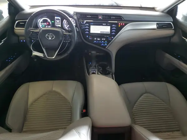 4T1B21HK6JU500684 2018 TOYOTA CAMRY - Image 8