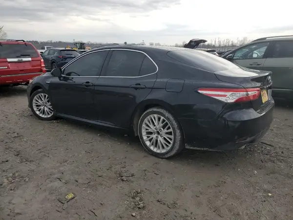 4T1B21HK6JU502306 2018 TOYOTA CAMRY - Image 2