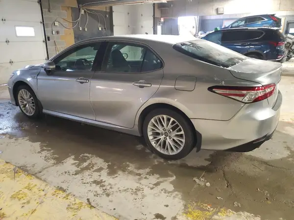 4T1B21HK6JU502791 2018 TOYOTA CAMRY - Image 2