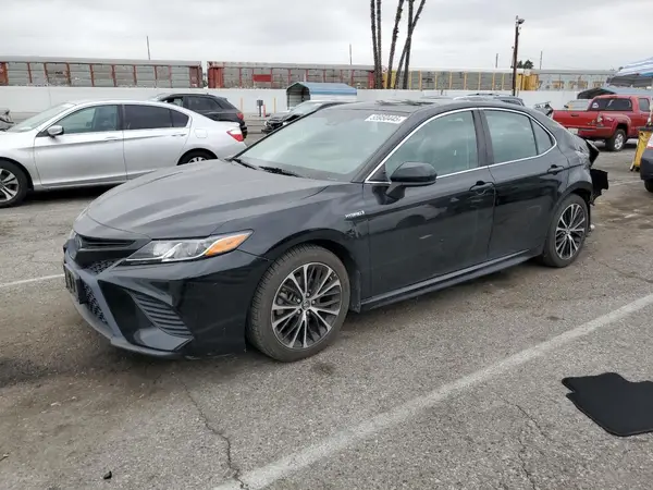 4T1B21HK6JU510051 2018 TOYOTA CAMRY - Image 1