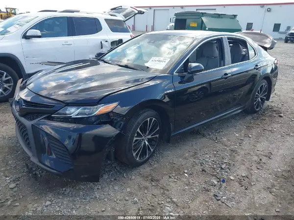 4T1B21HK7JU006415 2018 TOYOTA CAMRY - Image 2