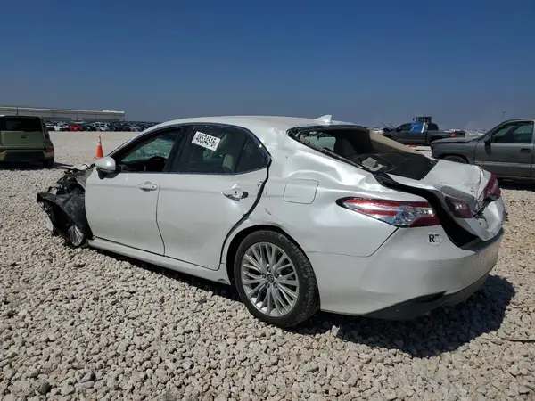 4T1B21HK7JU007936 2018 TOYOTA CAMRY - Image 2