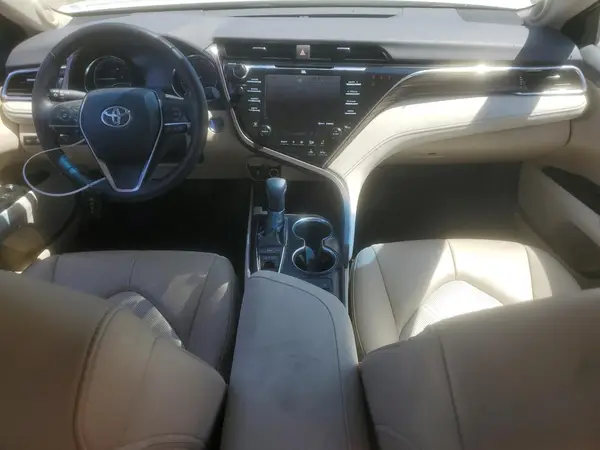 4T1B21HK7JU009752 2018 TOYOTA CAMRY - Image 8