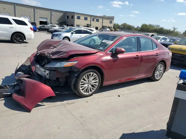 4T1B21HK7JU500418 2018 TOYOTA CAMRY - Image 1