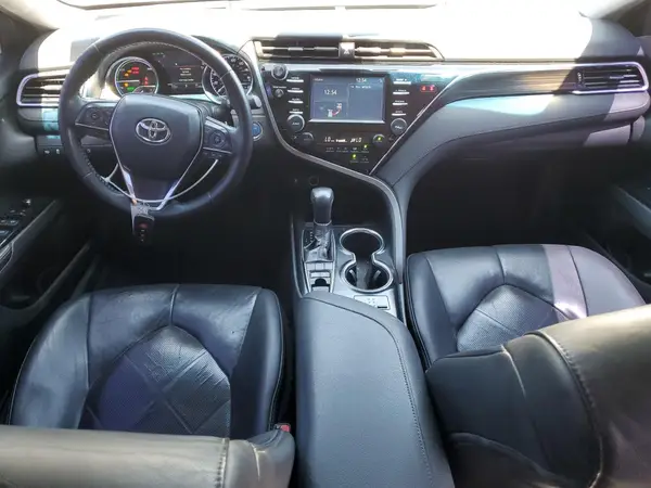 4T1B21HK7JU505828 2018 TOYOTA CAMRY - Image 8