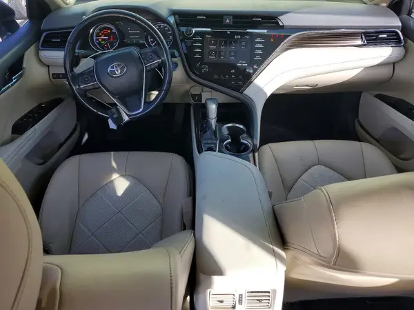 4T1B21HK7KU511582 2019 TOYOTA CAMRY - Image 8