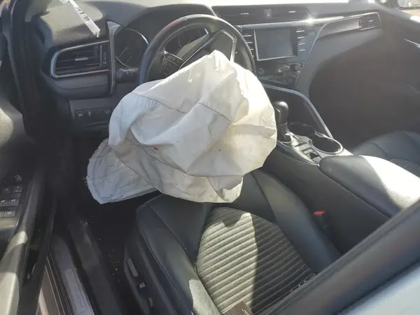 4T1B21HK7KU512098 2019 TOYOTA CAMRY - Image 8