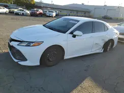 4T1B21HK8JU006083 2018 TOYOTA CAMRY