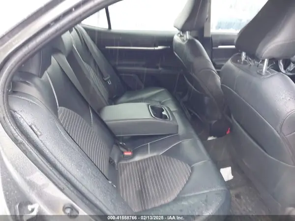 4T1B21HK8JU008903 2018 TOYOTA CAMRY - Image 8