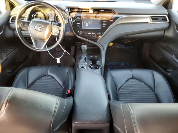 4T1B21HK8JU008951 2018 TOYOTA CAMRY - Image 8