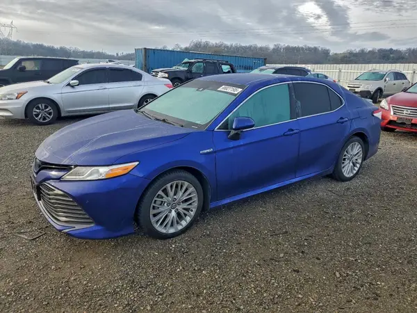4T1B21HK8JU500251 2018 TOYOTA CAMRY - Image 1