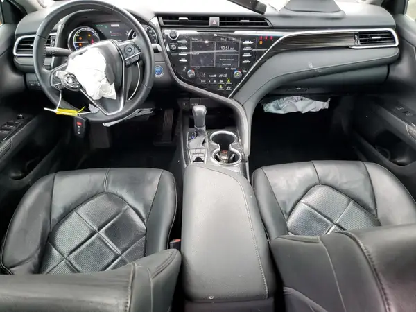 2018 TOYOTA CAMRY auction photo 8