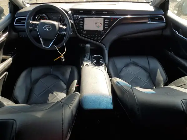 4T1B21HK8JU504784 2018 TOYOTA CAMRY - Image 8