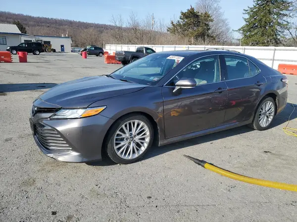 4T1B21HK8JU508446 2018 TOYOTA CAMRY - Image 1