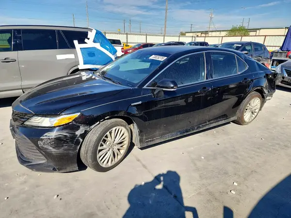 4T1B21HK8KU010443 2019 TOYOTA CAMRY - Image 1