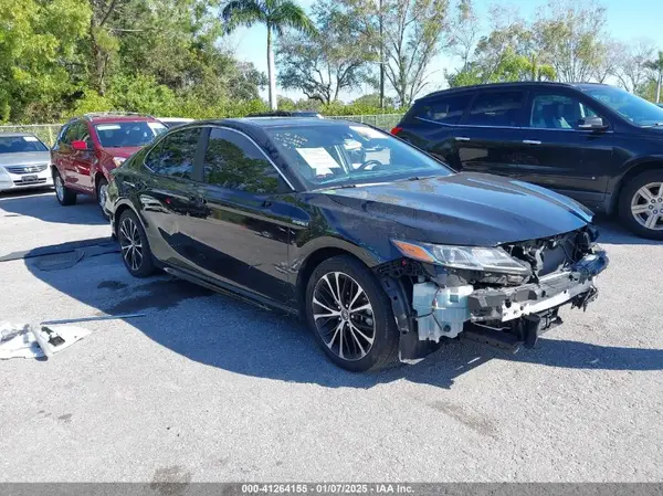 4T1B21HK8KU011933 2019 TOYOTA CAMRY - Image 1