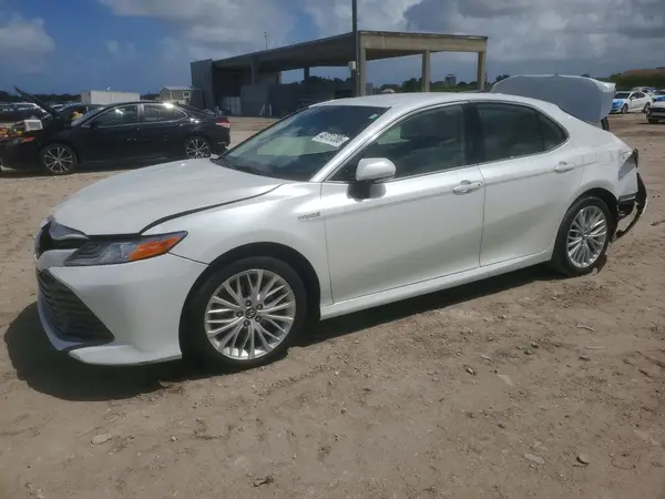 4T1B21HK8KU512112 2019 TOYOTA CAMRY - Image 1