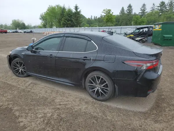 4T1B21HK8MU016021 2021 TOYOTA CAMRY - Image 2