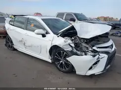 4T1B21HK9JU006805 2018 TOYOTA CAMRY