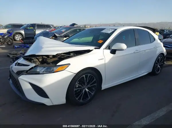 4T1B21HK9JU006805 2018 TOYOTA CAMRY - Image 2