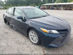 4T1B21HK9JU505829 2018 TOYOTA CAMRY