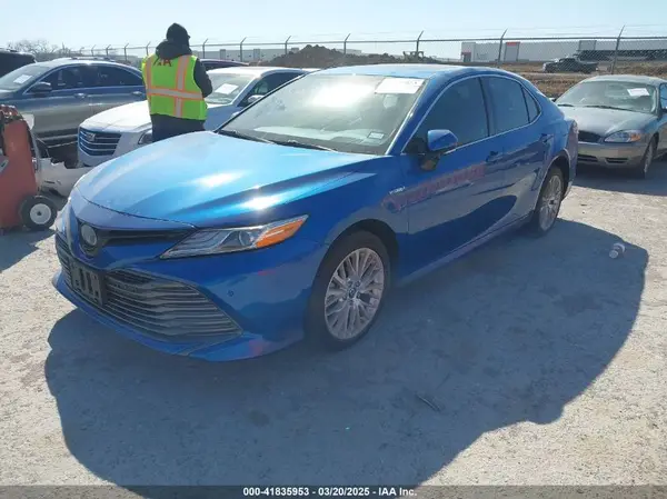 4T1B21HK9KU011245 2019 TOYOTA CAMRY - Image 2