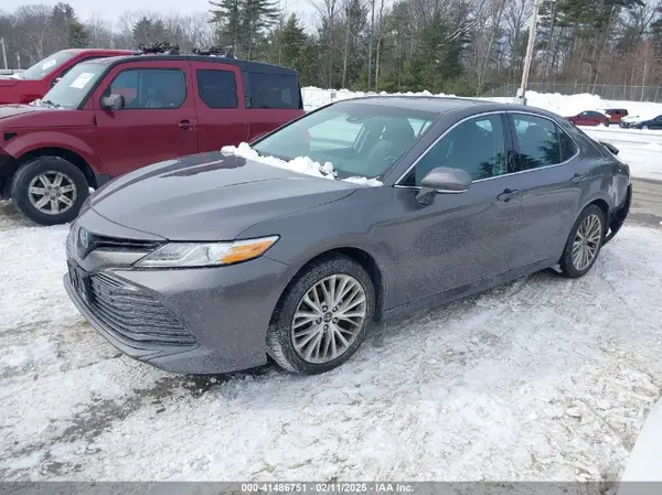 4T1B21HK9KU511194 2019 TOYOTA CAMRY - Image 2