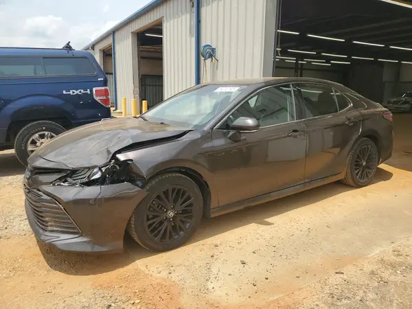4T1B21HK9KU518601 2019 TOYOTA CAMRY - Image 1