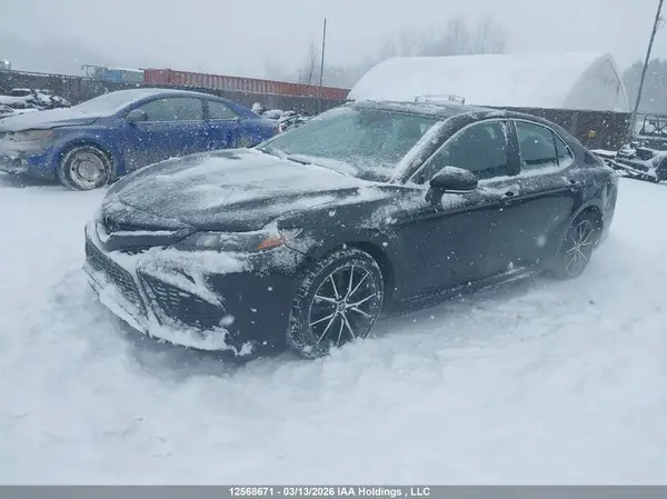 4T1B21HK9RU021185 2024 TOYOTA CAMRY - Image 2