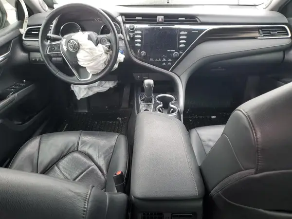4T1B21HKXJU001175 2018 TOYOTA CAMRY - Image 8