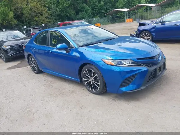 4T1B21HKXJU007252 2018 TOYOTA CAMRY - Image 1