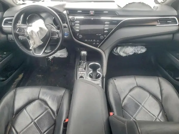 4T1B21HKXJU500090 2018 TOYOTA CAMRY - Image 8