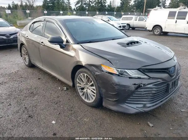 4T1B21HKXJU503247 2018 TOYOTA CAMRY - Image 1