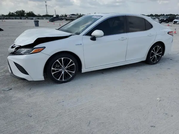 4T1B21HKXJU507475 2018 TOYOTA CAMRY - Image 1