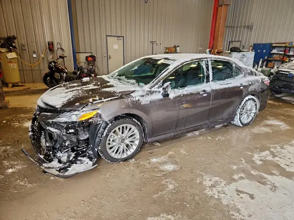4T1B21HKXKU010783 2019 TOYOTA CAMRY - Image 1