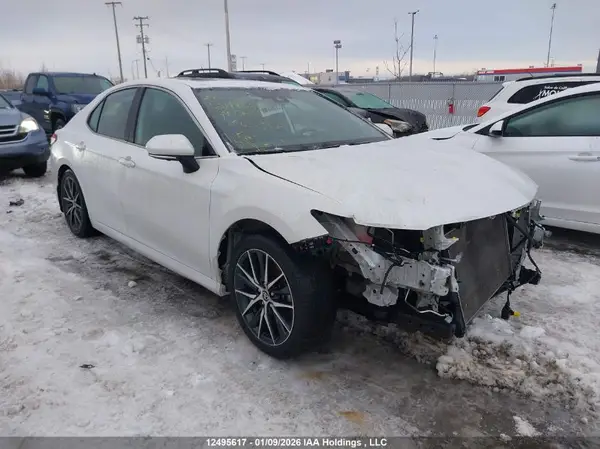 4T1B21HKXRU020952 2024 TOYOTA CAMRY - Image 1