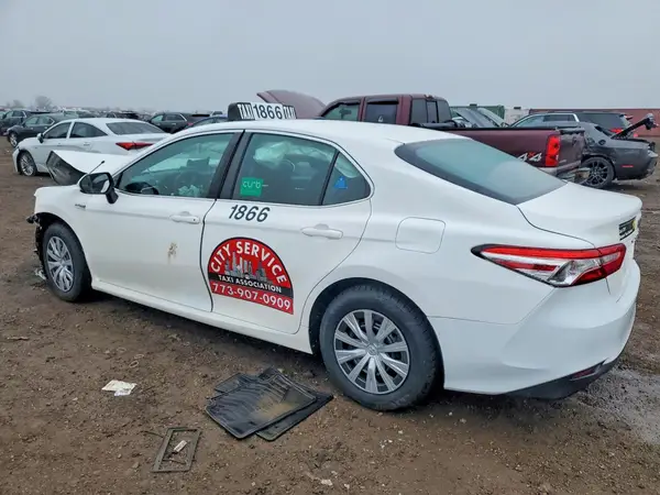 4T1B31HK0JU003420 2018 TOYOTA CAMRY - Image 2