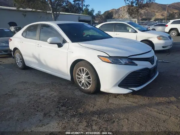 4T1B31HK0JU004308 2018 TOYOTA CAMRY - Image 1