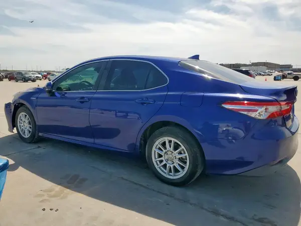 4T1B31HK0JU500046 2018 TOYOTA CAMRY - Image 2