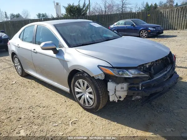 4T1B31HK0JU505635 2018 TOYOTA CAMRY - Image 1