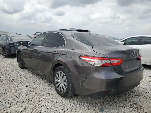 4T1B31HK0KU517947 2019 TOYOTA CAMRY - Image 2