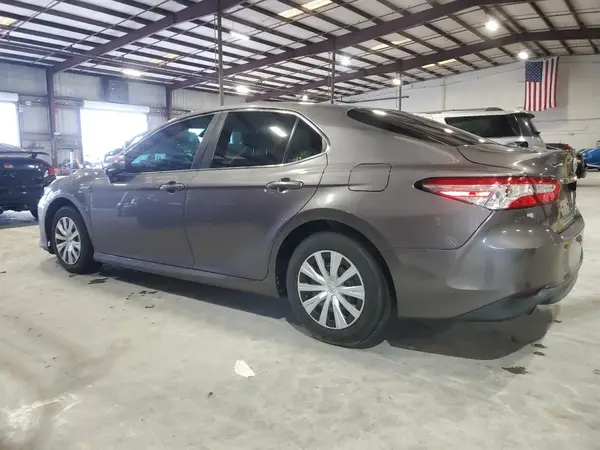 4T1B31HK1JU004415 2018 TOYOTA CAMRY - Image 2
