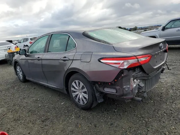 4T1B31HK1JU502095 2018 TOYOTA CAMRY - Image 2