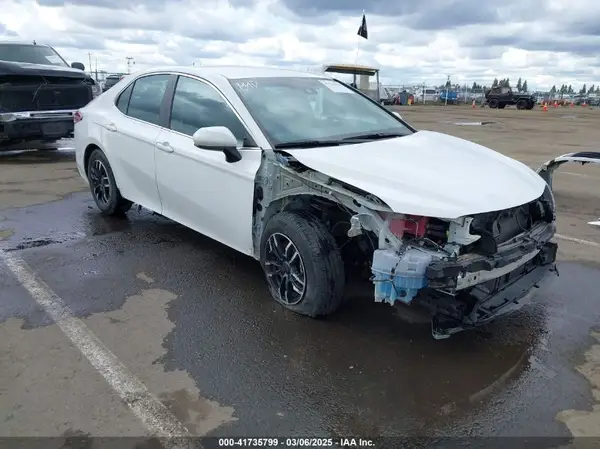 4T1B31HK1JU507328 2018 TOYOTA CAMRY - Image 1