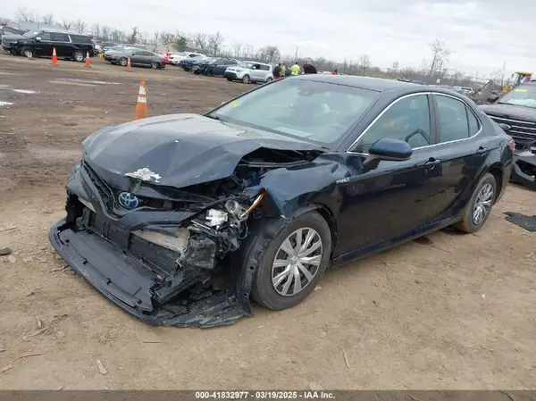 4T1B31HK2JU500047 2018 TOYOTA CAMRY - Image 2