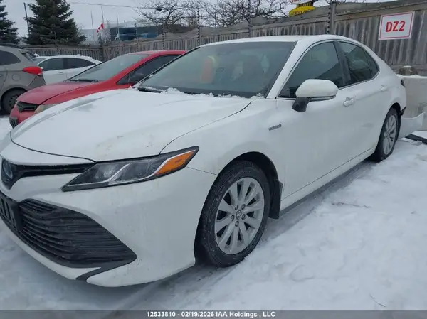 4T1B31HK2JU505023 2018 TOYOTA CAMRY - Image 2